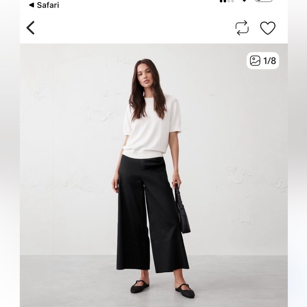 Banana Republic High Wide-leg Linen blend cropped pant. Size XS. Worn once.